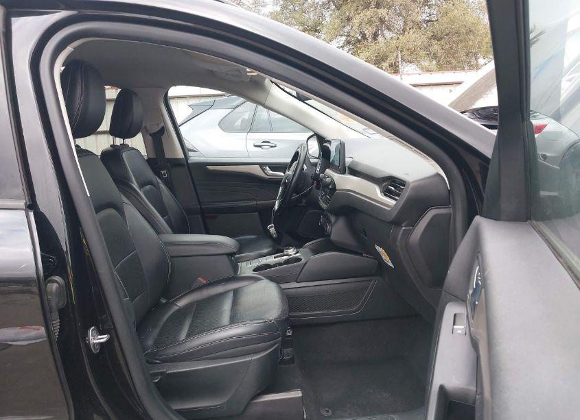 Photo 5 of 2021 Ford Escape SEL (VIN 1FMCU9H62MUA51931)