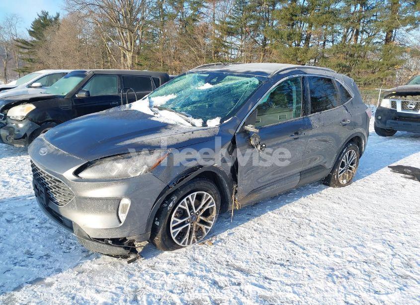 Photo 2 of 2021 Ford Escape SEL (VIN 1FMCU9H62MUA98134)