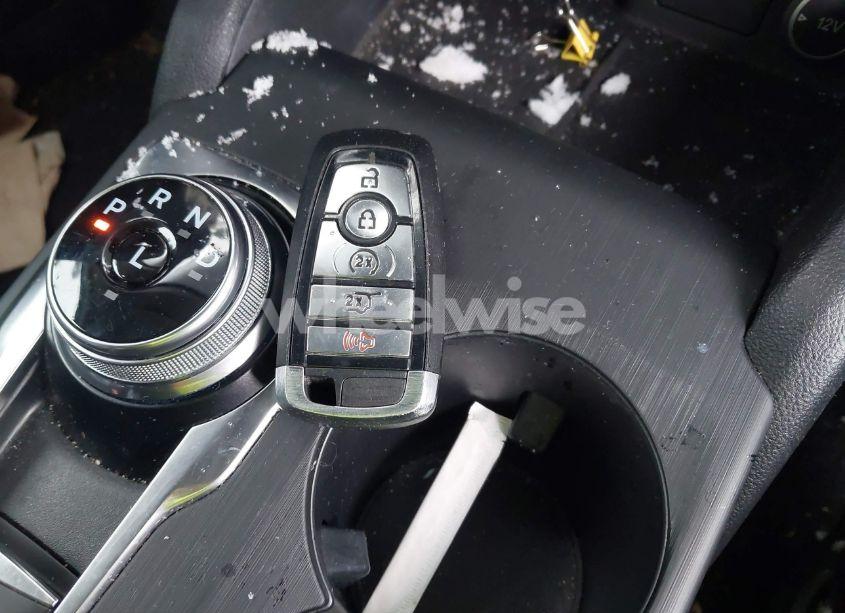 Photo 11 of 2020 Ford Escape SEL (VIN 1FMCU9H63LUA74035)