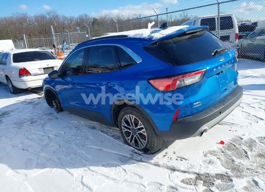 Photo 3 of 2020 Ford Escape SEL (VIN 1FMCU9H63LUA74035)