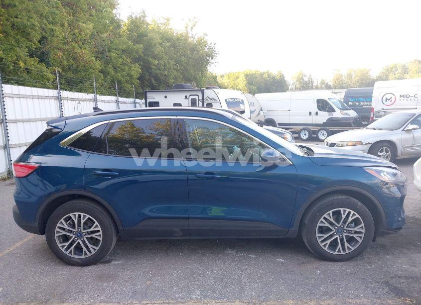 Photo 13 of 2020 Ford Escape SEL (VIN 1FMCU9H63LUB65547)