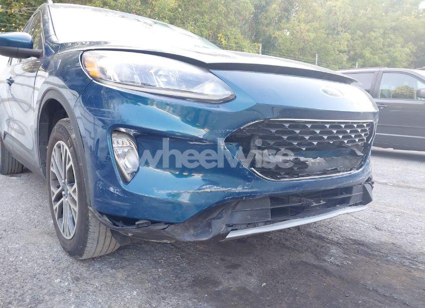 Photo 17 of 2020 Ford Escape SEL (VIN 1FMCU9H63LUB65547)