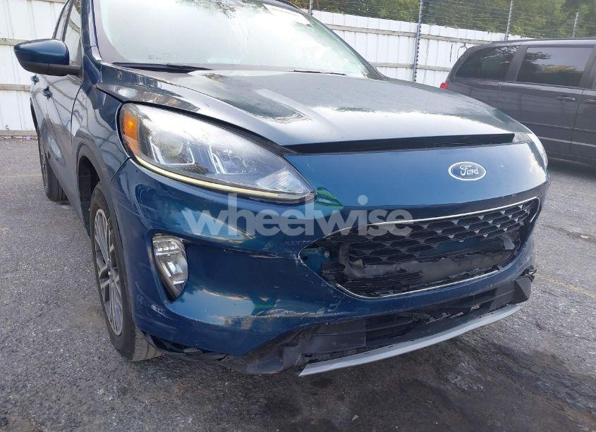 Photo 6 of 2020 Ford Escape SEL (VIN 1FMCU9H63LUB65547)