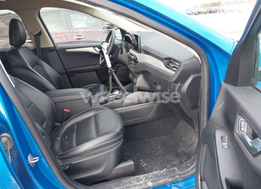 Photo 5 of 2020 Ford Escape SEL (VIN 1FMCU9H63LUB69176)