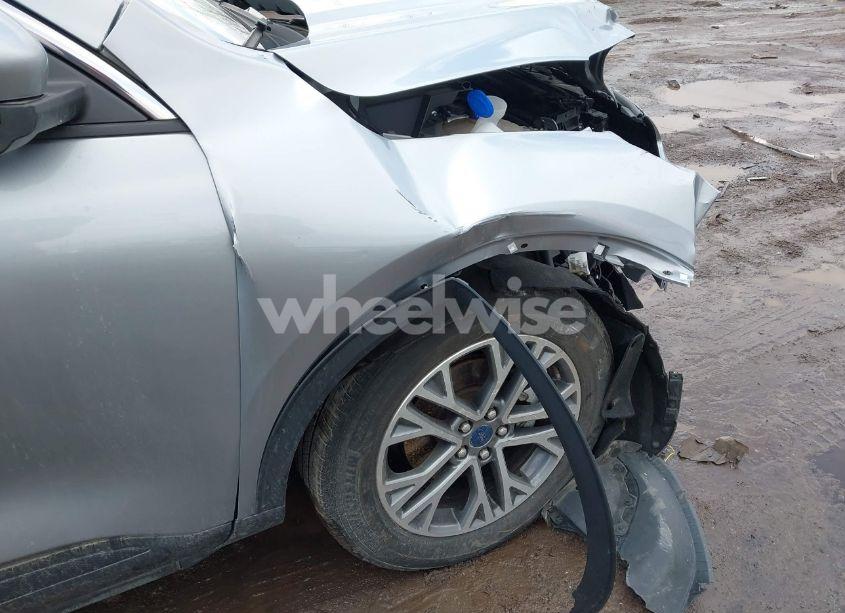 Photo 22 of 2021 Ford Escape SEL (VIN 1FMCU9H63MUA78622)