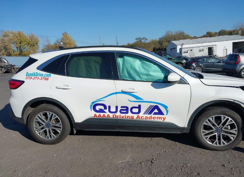 Photo 13 of 2022 Ford Escape SEL (VIN 1FMCU9H63NUA07938)