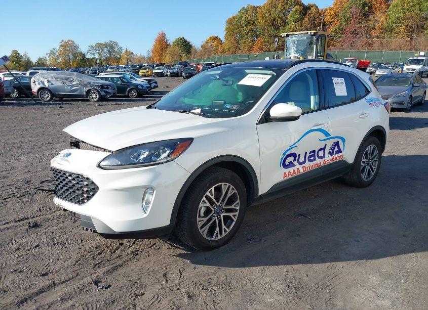 Photo 2 of 2022 Ford Escape SEL (VIN 1FMCU9H63NUA07938)