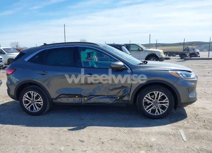 Photo 13 of 2022 Ford Escape SEL (VIN 1FMCU9H63NUA34203)