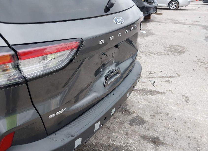 Photo 20 of 2020 Ford Escape SEL (VIN 1FMCU9H64LUA76621)