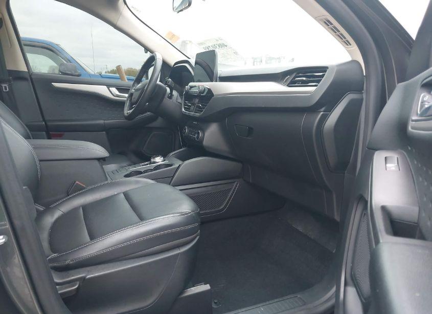 Photo 5 of 2020 Ford Escape SEL (VIN 1FMCU9H64LUA76621)