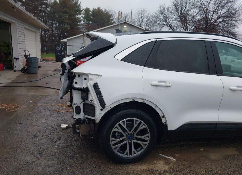 Photo 18 of 2020 Ford Escape SEL (VIN 1FMCU9H64LUA85707)