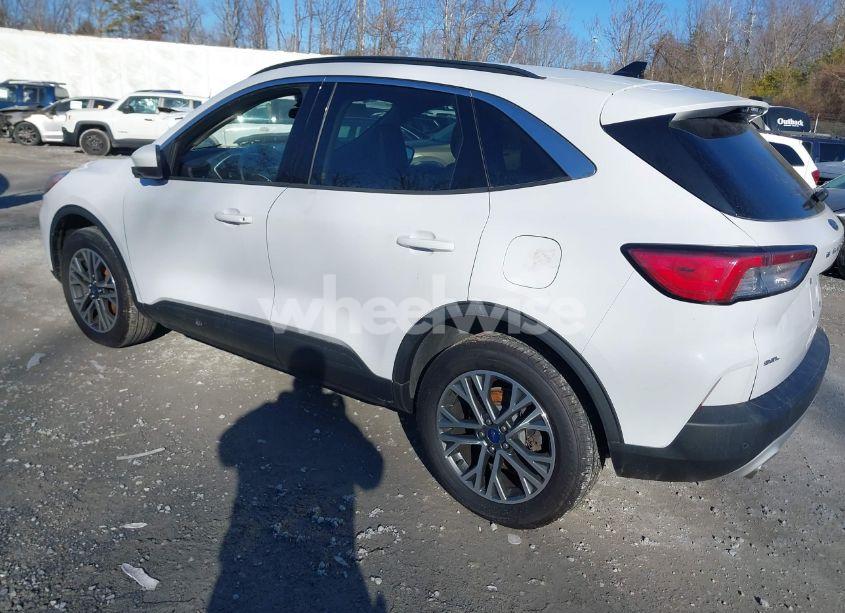 Photo 3 of 2020 Ford Escape SEL (VIN 1FMCU9H64LUB10069)