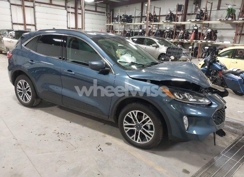 2020 Ford Escape SEL (VIN 1FMCU9H64LUB65444) main photo