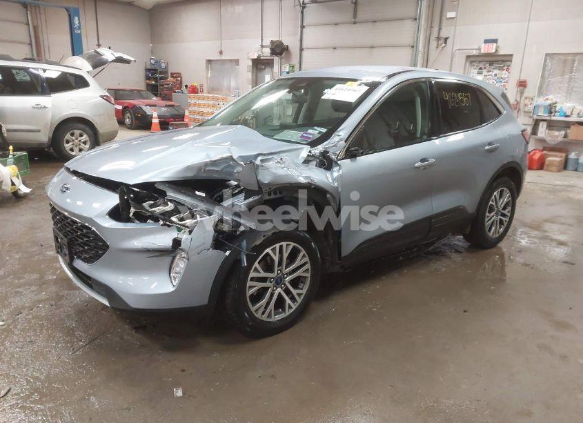 Photo 2 of 2022 Ford Escape SEL (VIN 1FMCU9H64NUA59627)