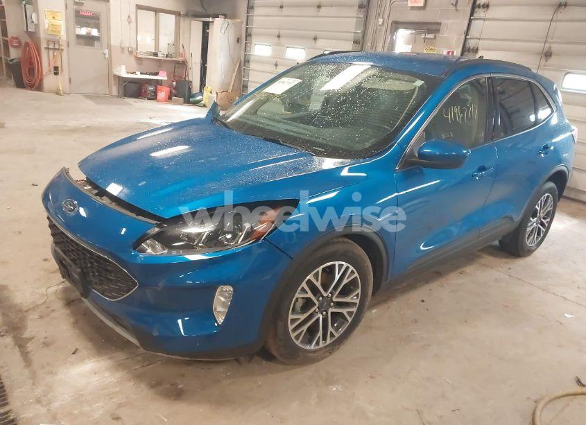 Photo 2 of 2020 Ford Escape SEL (VIN 1FMCU9H65LUB96802)