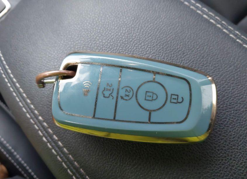 Photo 11 of 2020 Ford Escape SEL (VIN 1FMCU9H65LUC74379)