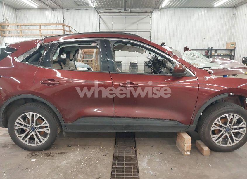 Photo 14 of 2021 Ford Escape SEL (VIN 1FMCU9H65MUB05710)