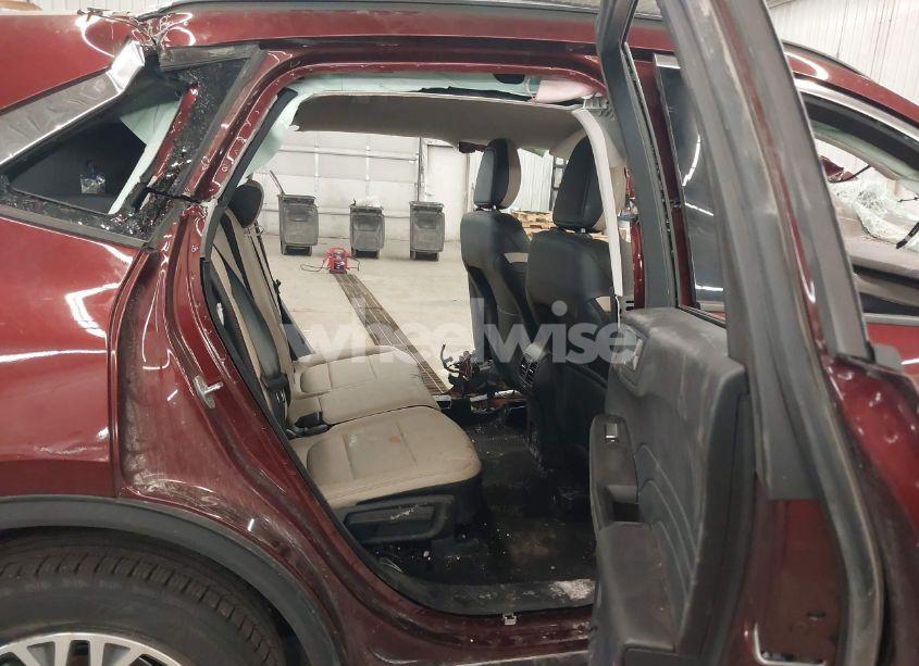 Photo 8 of 2021 Ford Escape SEL (VIN 1FMCU9H65MUB05710)