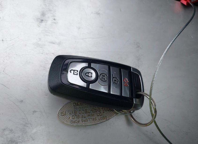 Photo 11 of 2021 Ford Escape SEL (VIN 1FMCU9H65MUB08784)