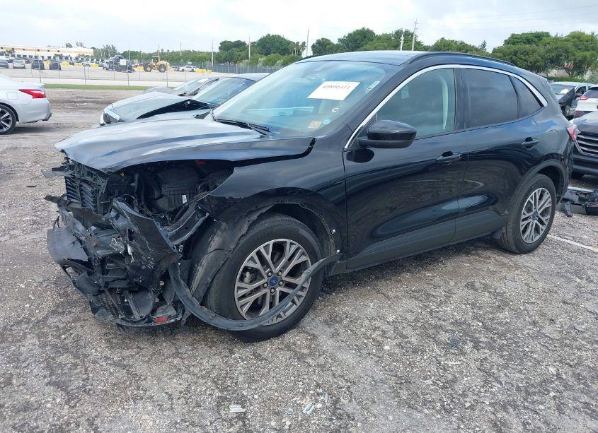 Photo 2 of 2021 Ford Escape SEL (VIN 1FMCU9H65MUB08784)