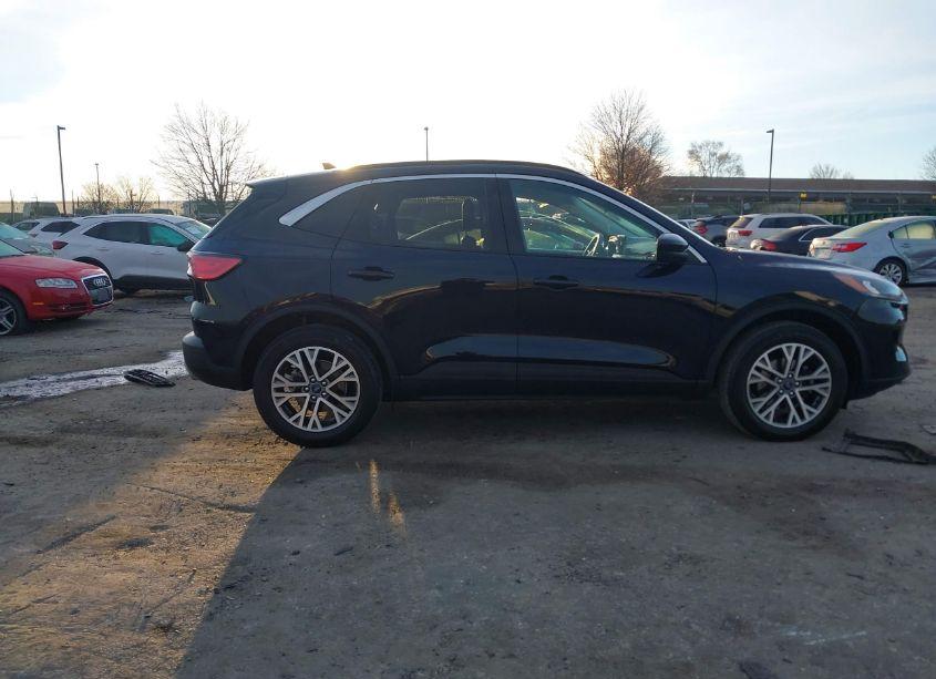 Photo 13 of 2021 Ford Escape SEL (VIN 1FMCU9H65MUB33989)