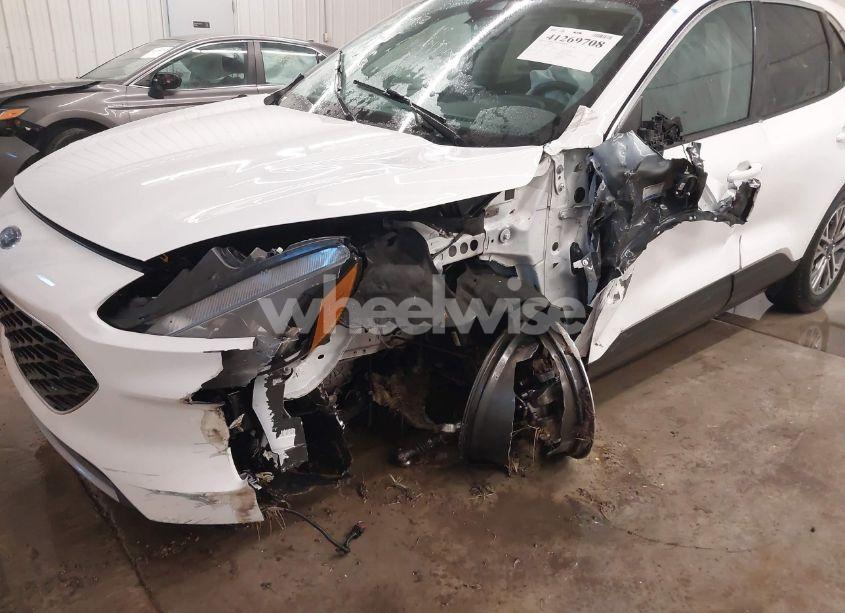 Photo 6 of 2022 Ford Escape SEL (VIN 1FMCU9H65NUA18052)