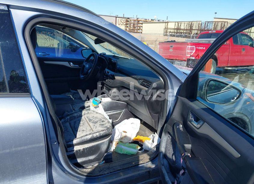 Photo 5 of 2022 Ford Escape SEL (VIN 1FMCU9H65NUB94311)