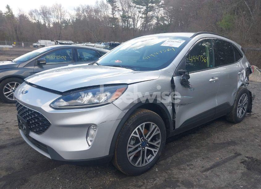 Photo 2 of 2020 Ford Escape SEL (VIN 1FMCU9H66LUA64860)