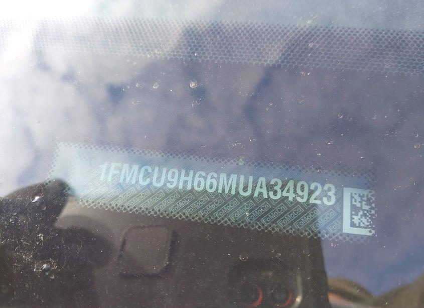 Photo 9 of 2021 Ford Escape SEL (VIN 1FMCU9H66MUA34923)