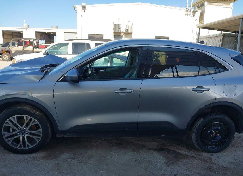 Photo 14 of 2022 Ford Escape SEL (VIN 1FMCU9H66NUA18058)