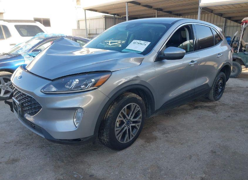 Photo 2 of 2022 Ford Escape SEL (VIN 1FMCU9H66NUA18058)