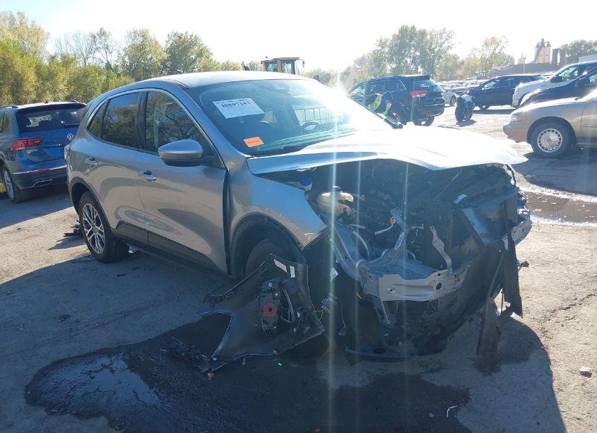 2022 Ford Escape SEL (VIN 1FMCU9H66NUA66840) main photo