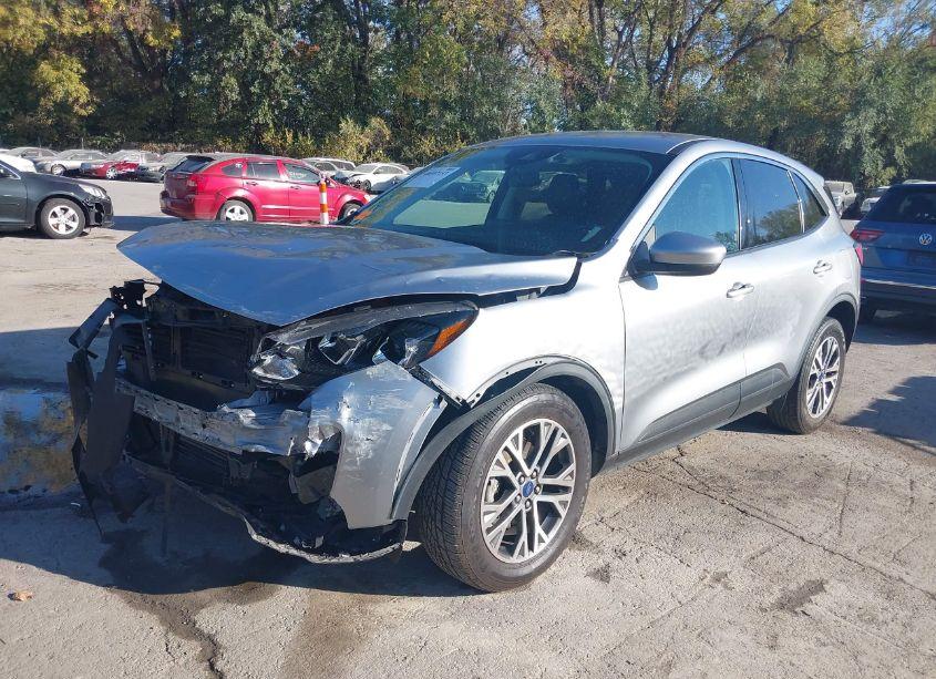 Photo 2 of 2022 Ford Escape SEL (VIN 1FMCU9H66NUA66840)