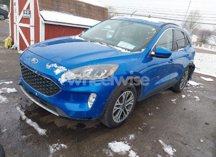Photo 2 of 2020 Ford Escape SEL (VIN 1FMCU9H68LUC67068)