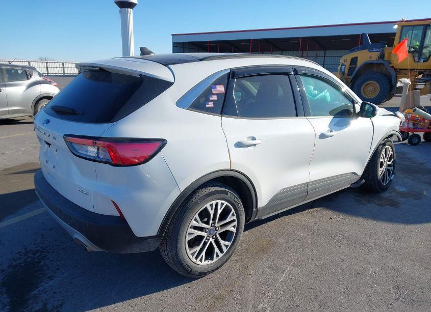 Photo 4 of 2022 Ford Escape SEL (VIN 1FMCU9H68NUB52327)