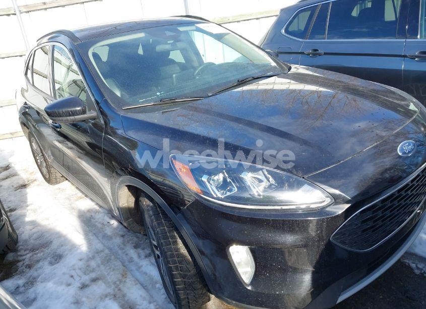 2020 Ford Escape SEL (VIN 1FMCU9H69LUB26722) main photo