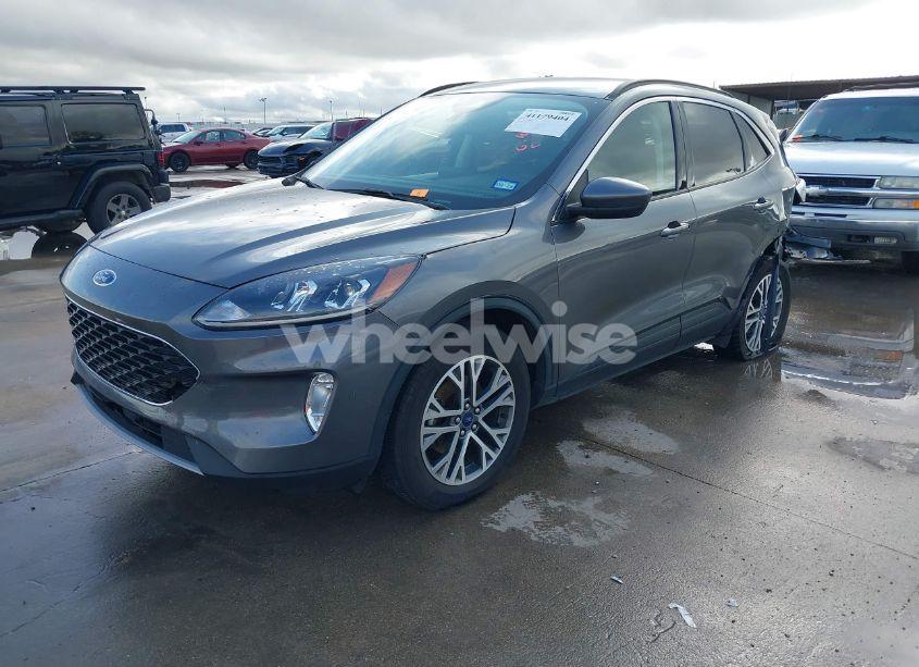 Photo 2 of 2021 Ford Escape SEL (VIN 1FMCU9H69MUA65194)