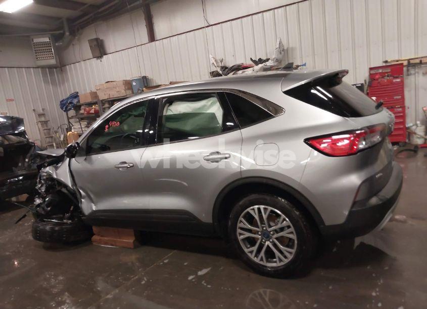 Photo 14 of 2022 Ford Escape SEL (VIN 1FMCU9H69NUA14117)