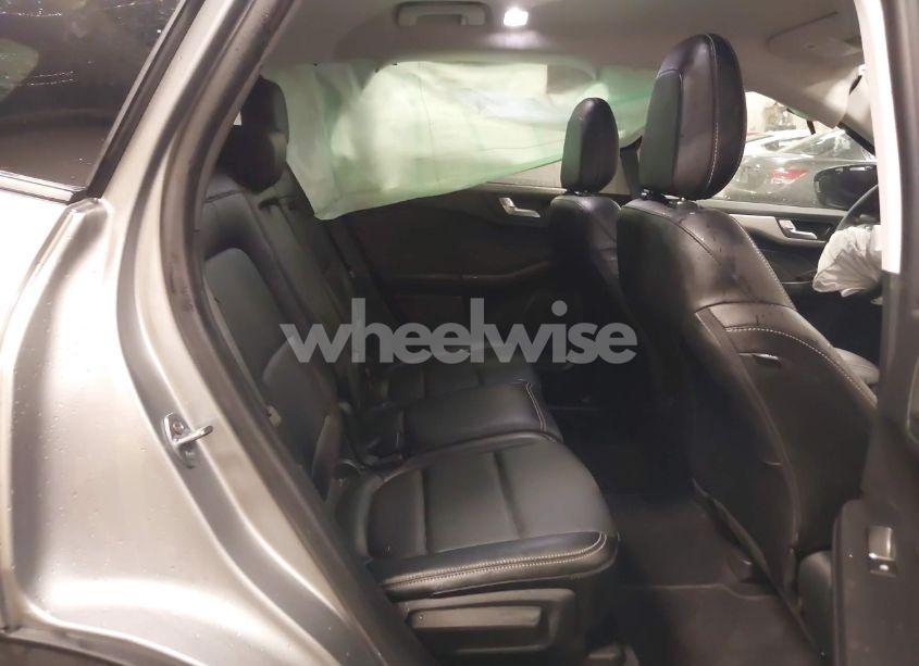 Photo 8 of 2022 Ford Escape SEL (VIN 1FMCU9H69NUA14117)