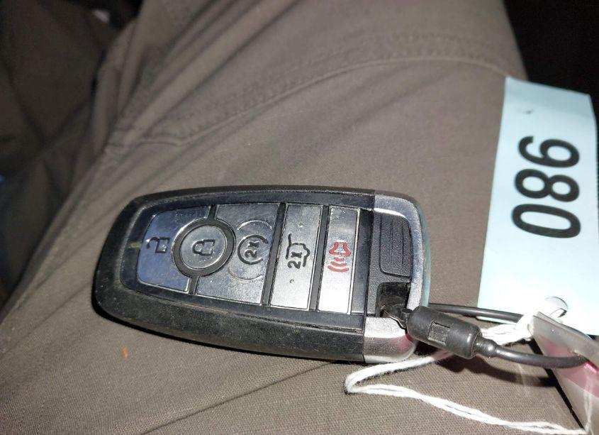 Photo 11 of 2022 Ford Escape SEL (VIN 1FMCU9H69NUA84104)