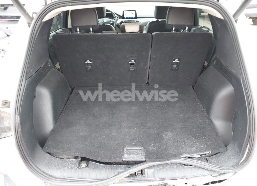 Photo 17 of 2020 Ford Escape SEL (VIN 1FMCU9H6XLUA52288)