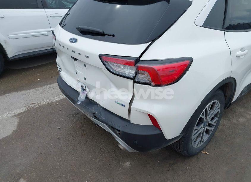 Photo 6 of 2020 Ford Escape SEL (VIN 1FMCU9H6XLUA52288)