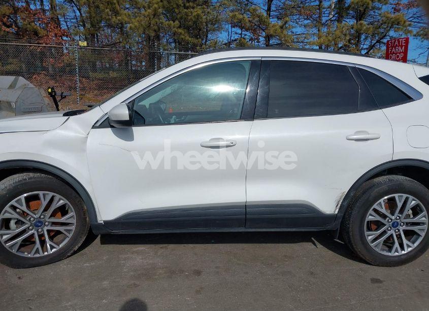 Photo 13 of 2021 Ford Escape SEL (VIN 1FMCU9H6XMUA35833)