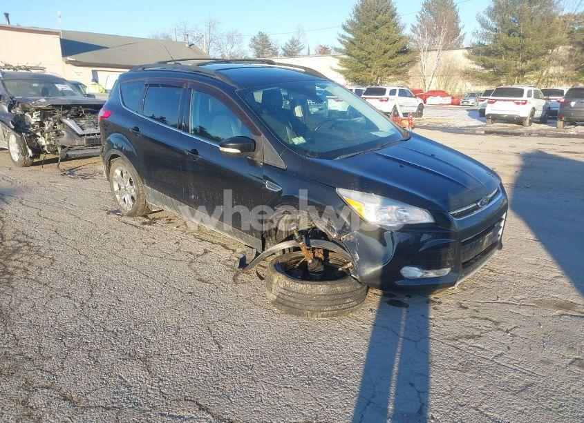 2013 Ford Escape SEL (VIN 1FMCU9H90DUB87582) main photo