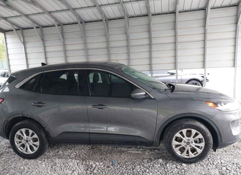 Photo 13 of 2022 Ford Escape SEL (VIN 1FMCU9H90NUA14095)