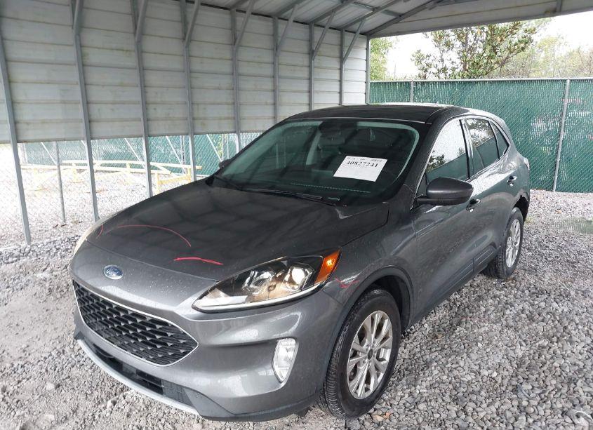 Photo 2 of 2022 Ford Escape SEL (VIN 1FMCU9H90NUA14095)
