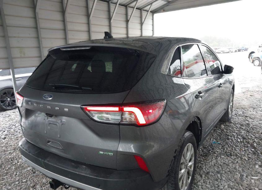 Photo 4 of 2022 Ford Escape SEL (VIN 1FMCU9H90NUA14095)