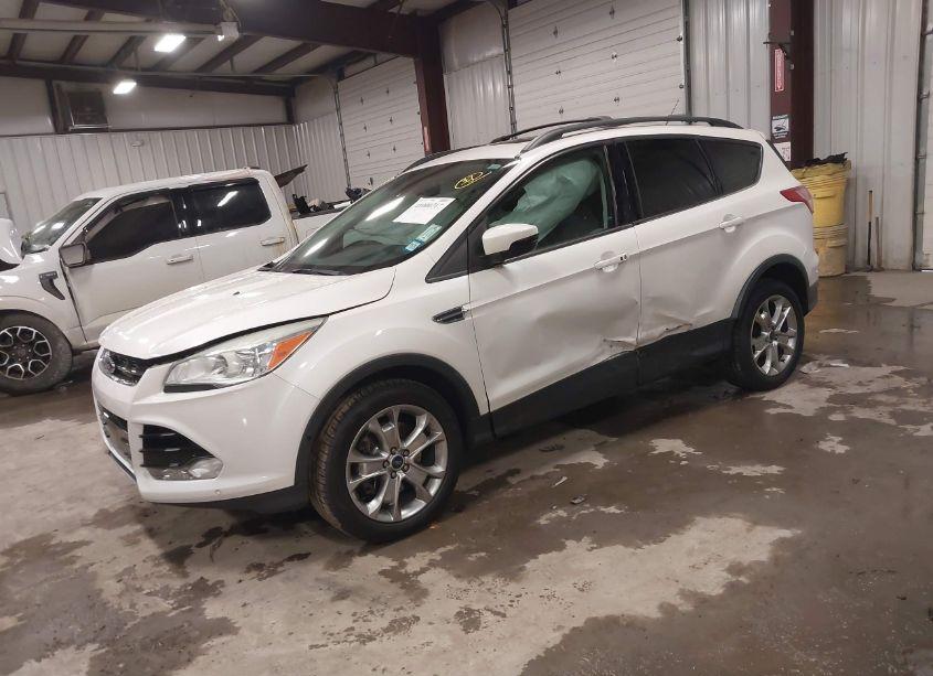 Photo 2 of 2013 Ford Escape SEL (VIN 1FMCU9H91DUC58689)
