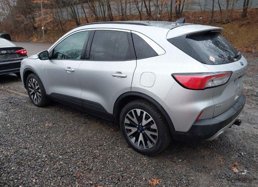 Photo 3 of 2020 Ford Escape SEL (VIN 1FMCU9H91LUA51458)