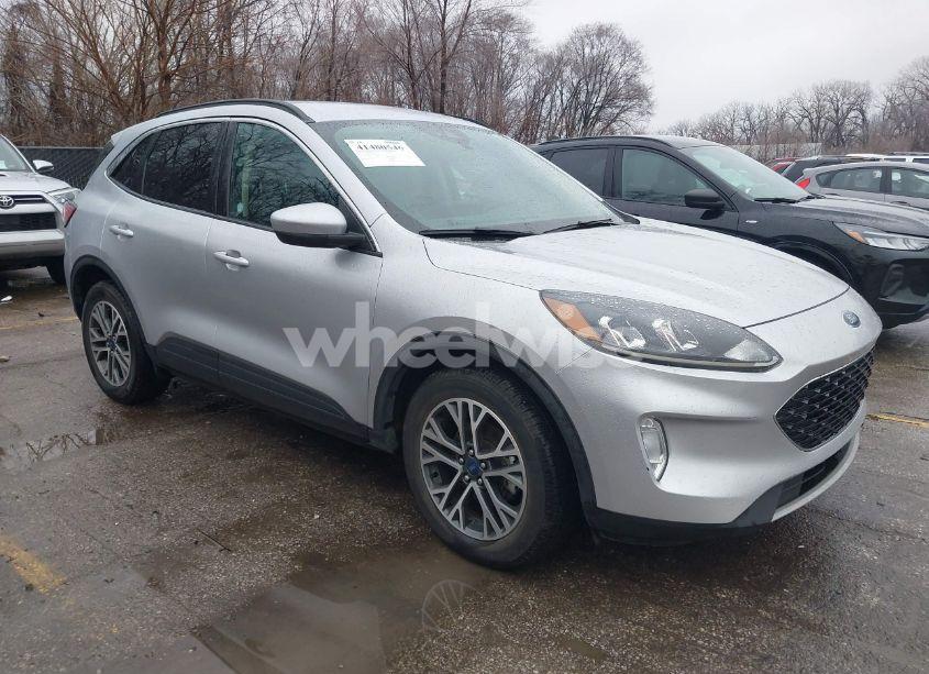 2020 Ford Escape SEL (VIN 1FMCU9H91LUA74447) main photo